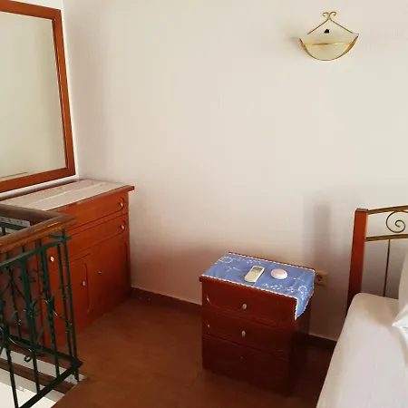 Elegant Greek In Old Town Daire Kavala
